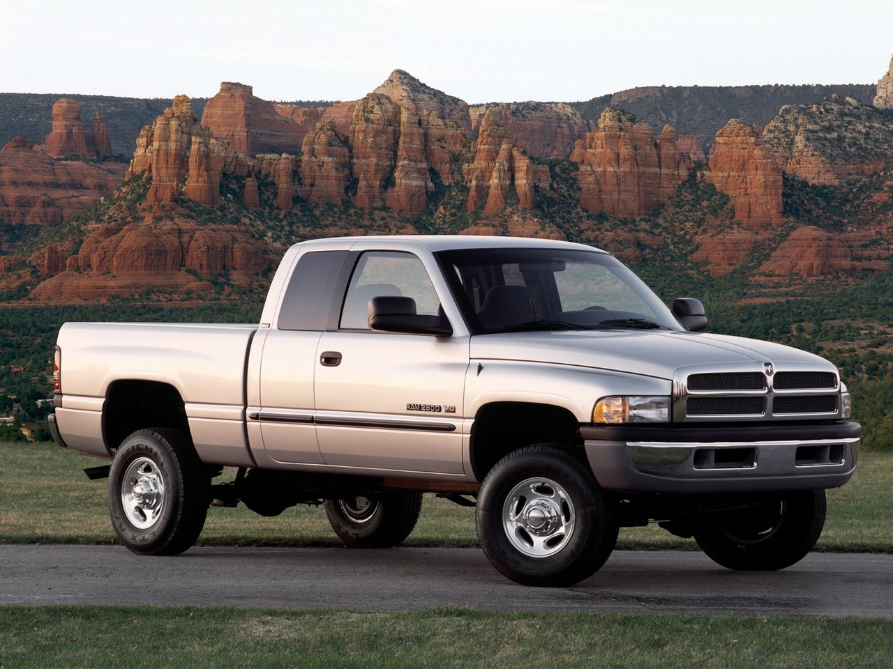 Dodge RAM II (BR/BE) пикап полуторная кабина club cab, 1993–2002