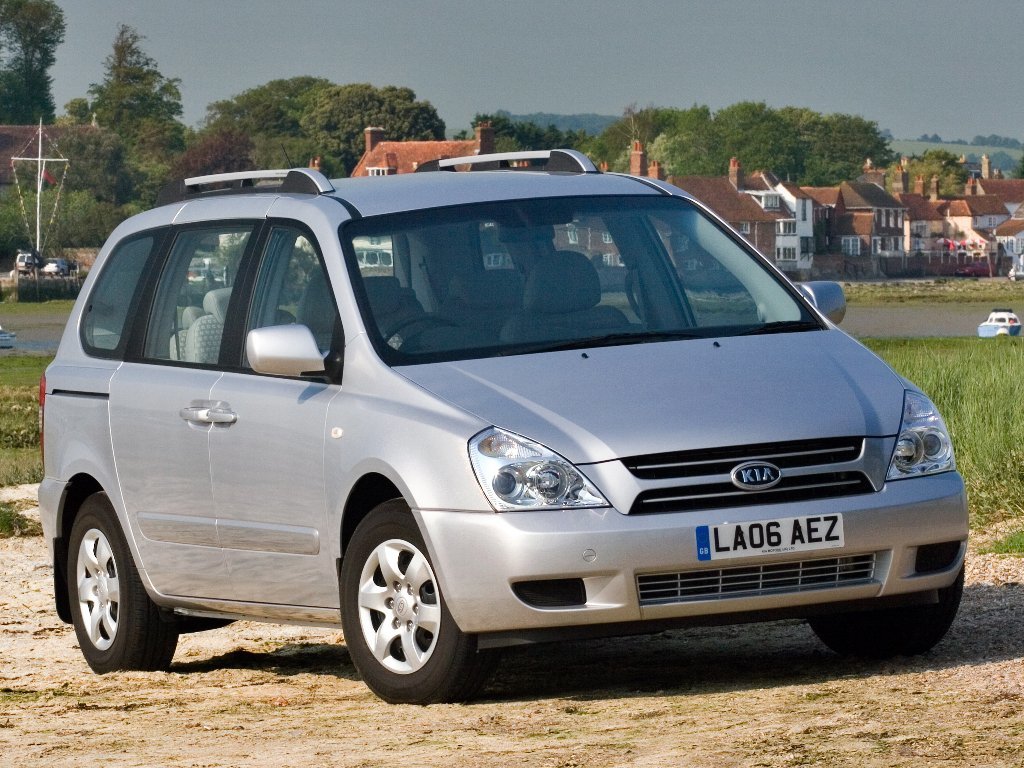 Kia Sedona II минивэн swb, 2005–2010
