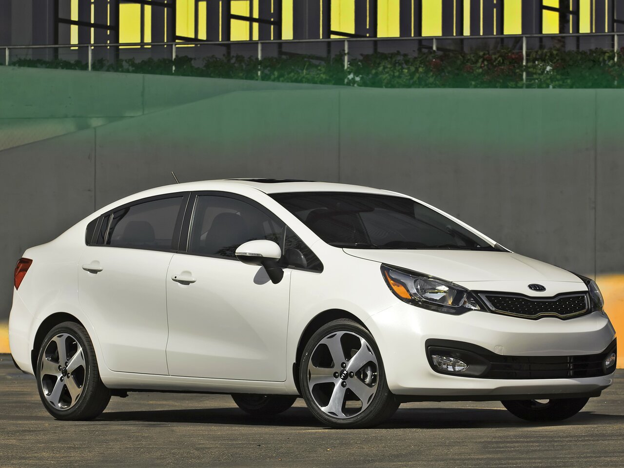 Kia Pride III седан, 2011–2017