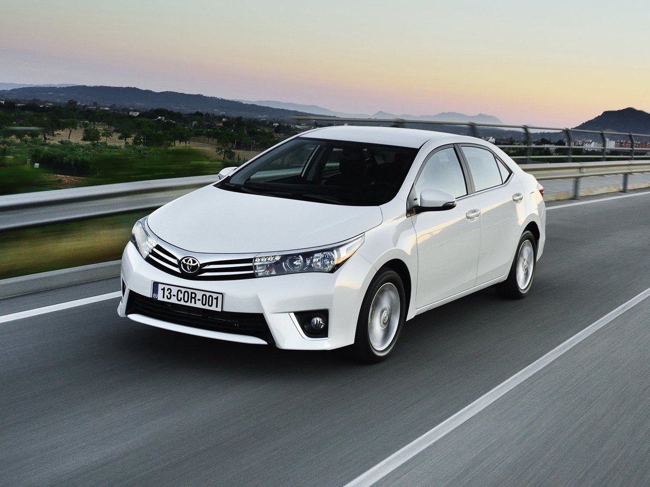 Toyota Corolla XI (E160, E170, E180) седан, 2012–2016