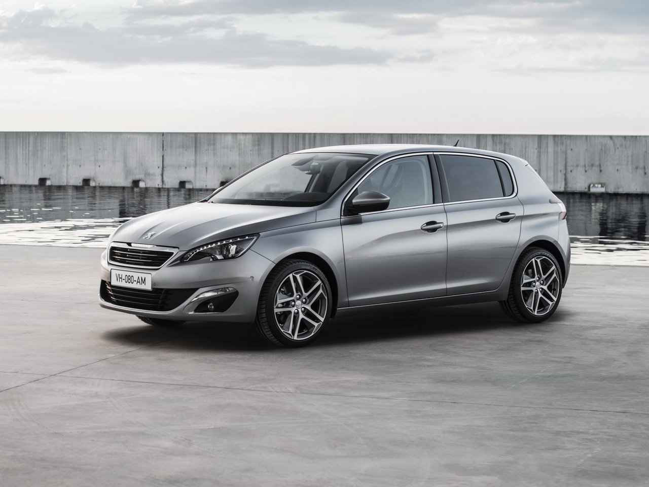 Peugeot 308 II хэтчбек 5 дв., 2013–2017
