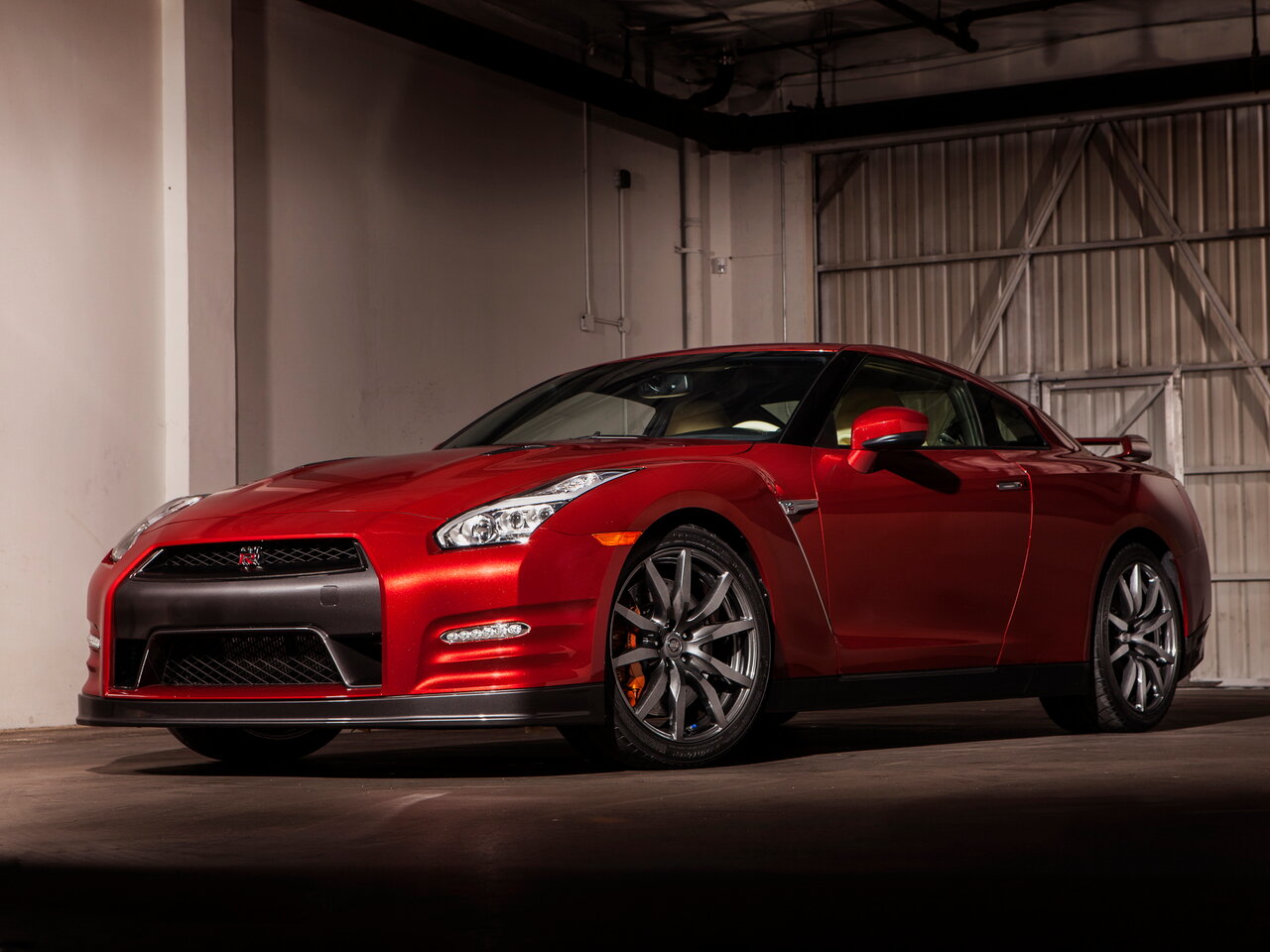 Nissan GT-R I Рестайлинг 2 купе, 2013–2016