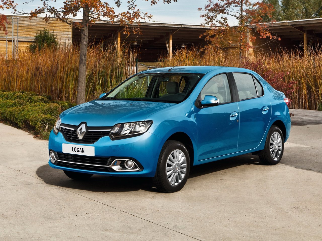 Renault Logan II седан, 2012–2018