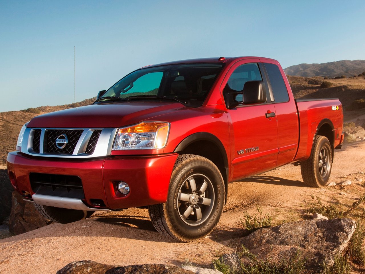 Nissan Titan I Рестайлинг пикап полуторная кабина, 2007–2015