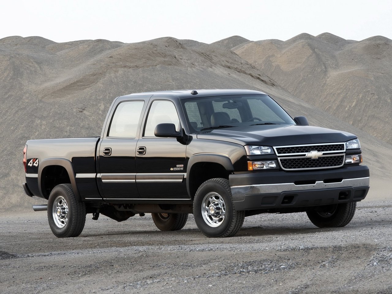 Chevrolet Silverado I (GMT800) Рестайлинг пикап двойная кабина crew cab, 2002–2007