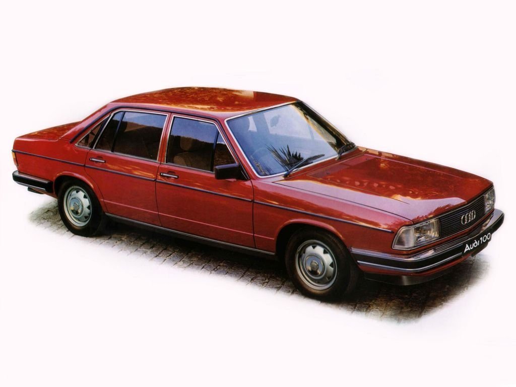 Audi 100 II (C2) седан, 1976–1983
