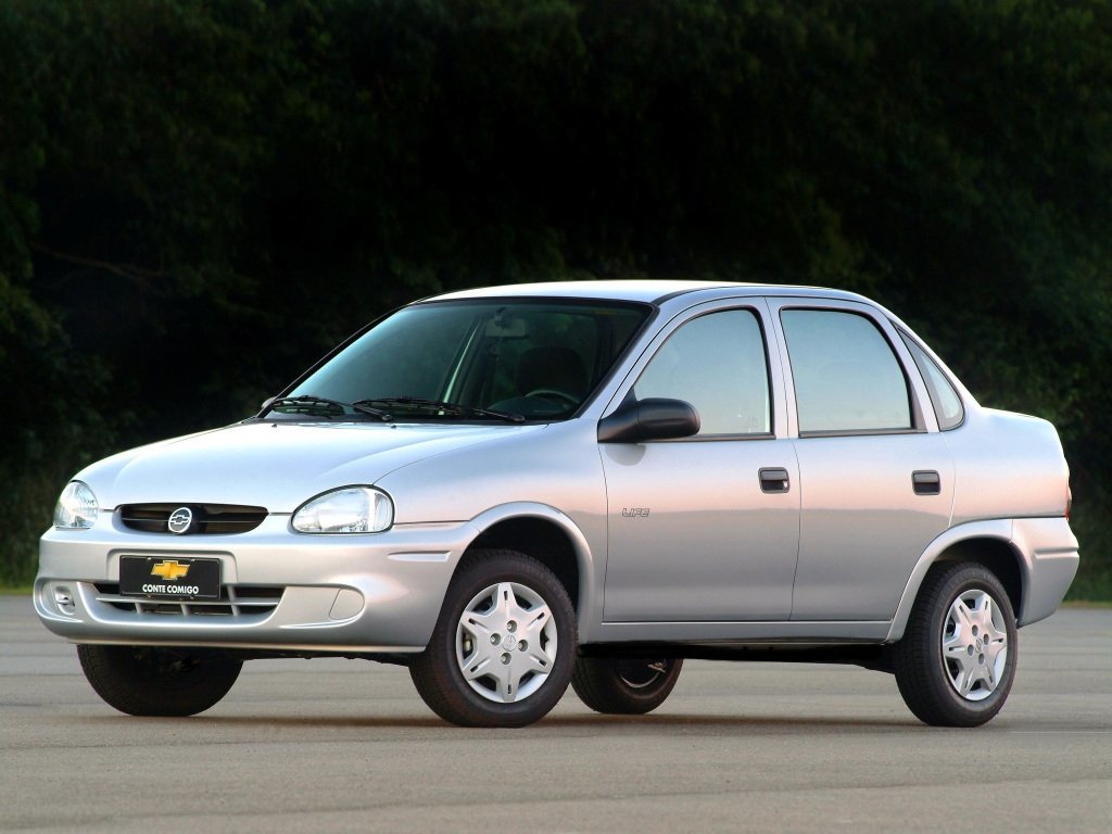 Chevrolet Corsa I седан, 1994–2001