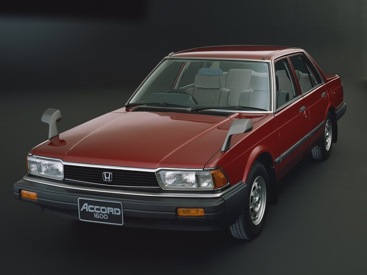 Honda Accord II седан, 1981–1985