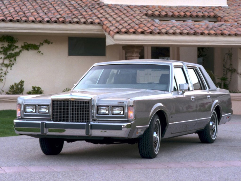 Lincoln Town Car I седан, 1980–1989