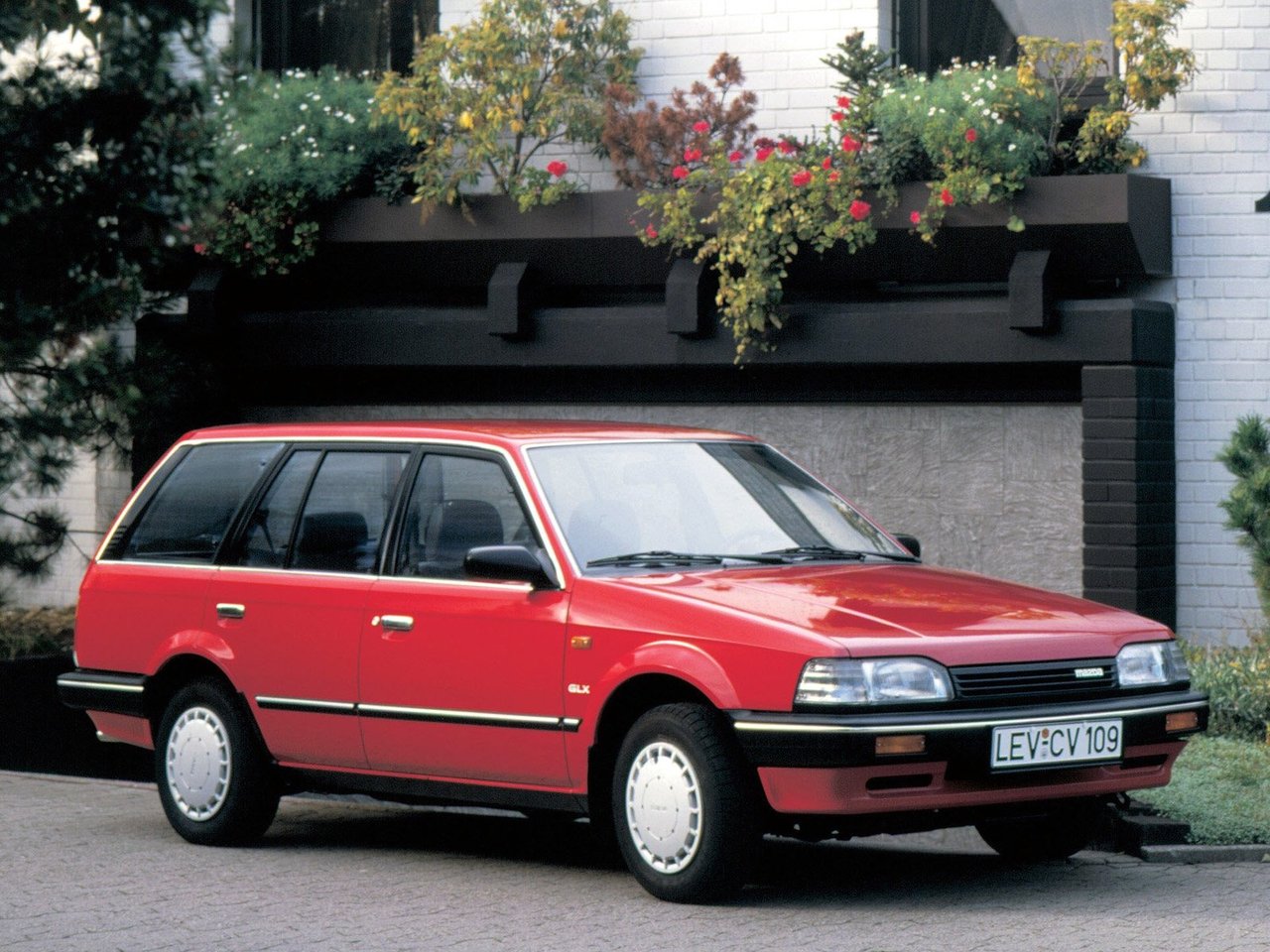 Mazda 323 III (BF) универсал 5 дв., 1985–1993