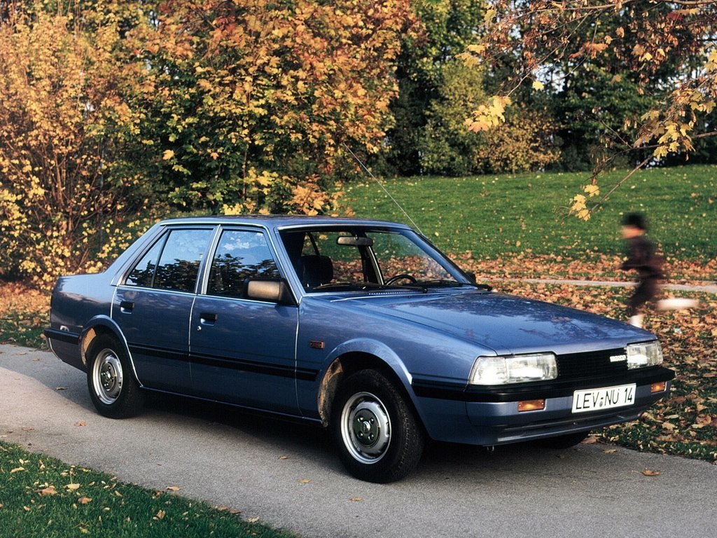 Mazda 626 II (GC) седан, 1982–1987