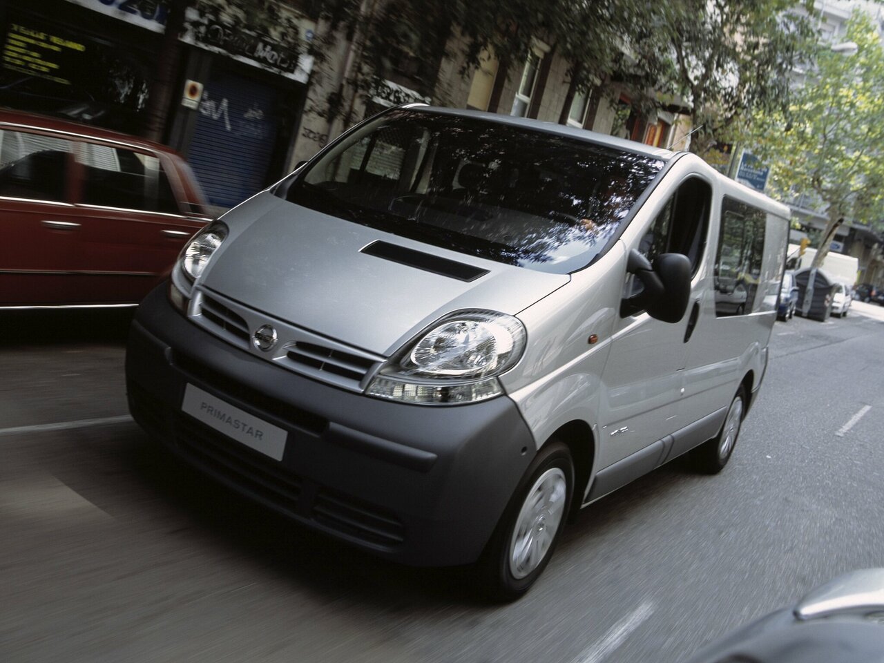 Nissan Primastar I минивэн, 2002–2006
