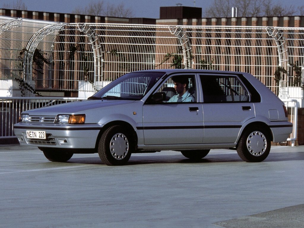 Nissan Sunny N13 хэтчбек 5 дв., 1986–1991