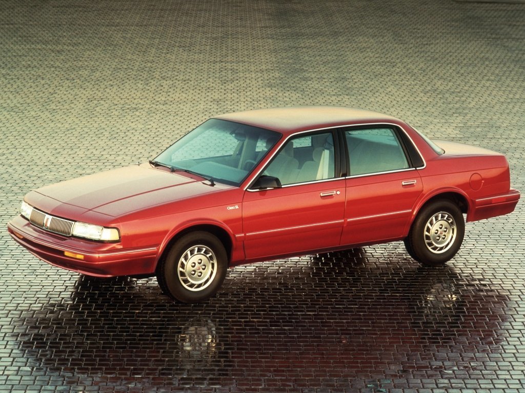 Oldsmobile Cutlass Ciera I седан, 1981–1996