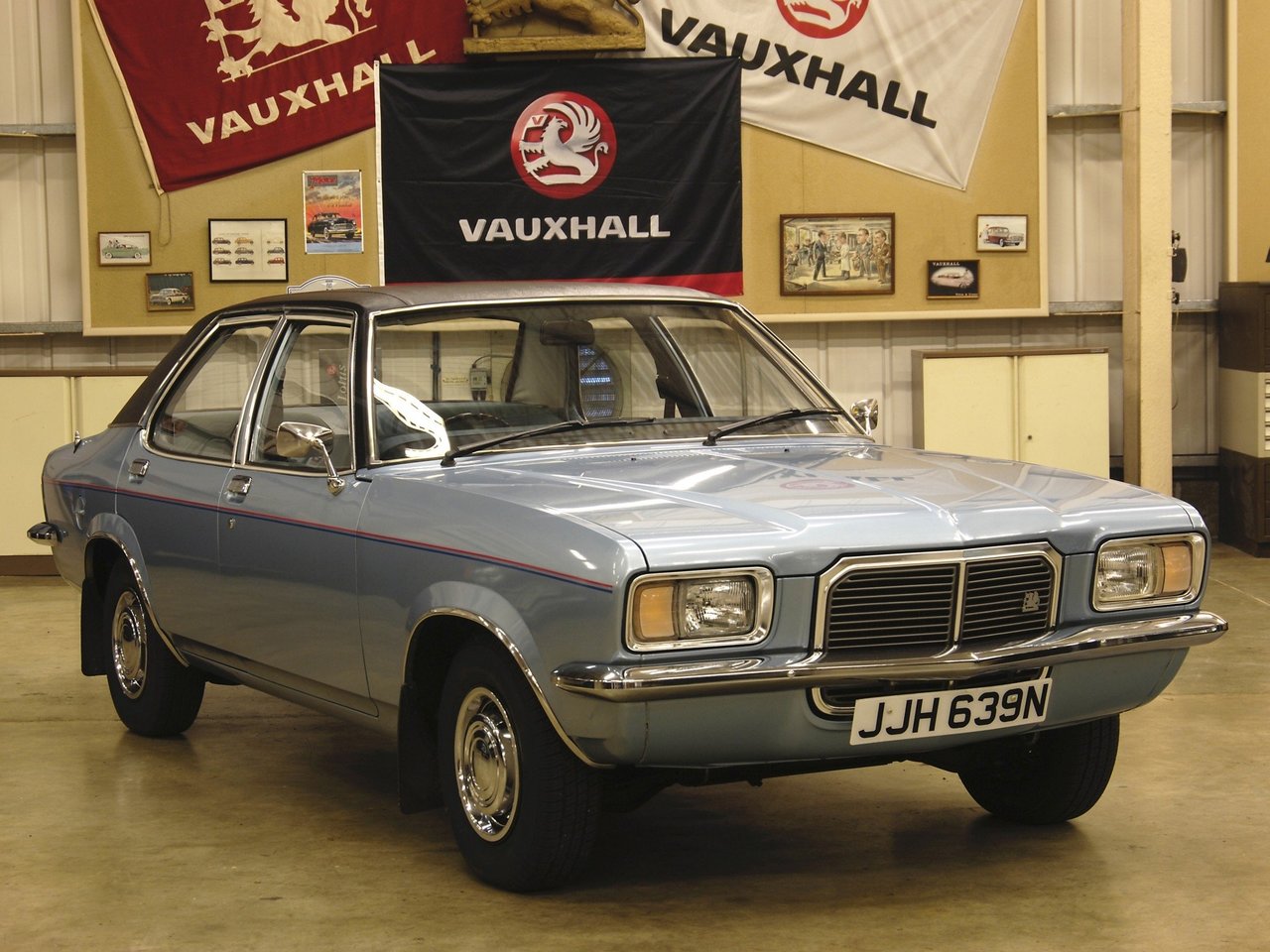 Vauxhall Victor FE седан, 1972–1978