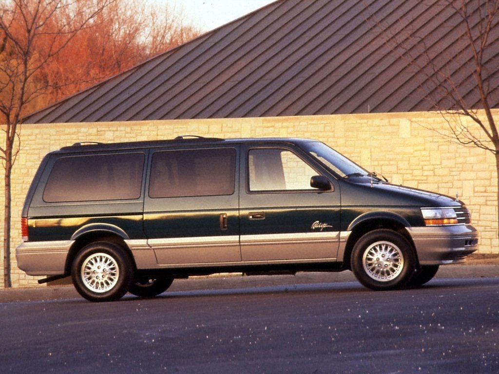 Chrysler Voyager II минивэн grand, 1991–1995