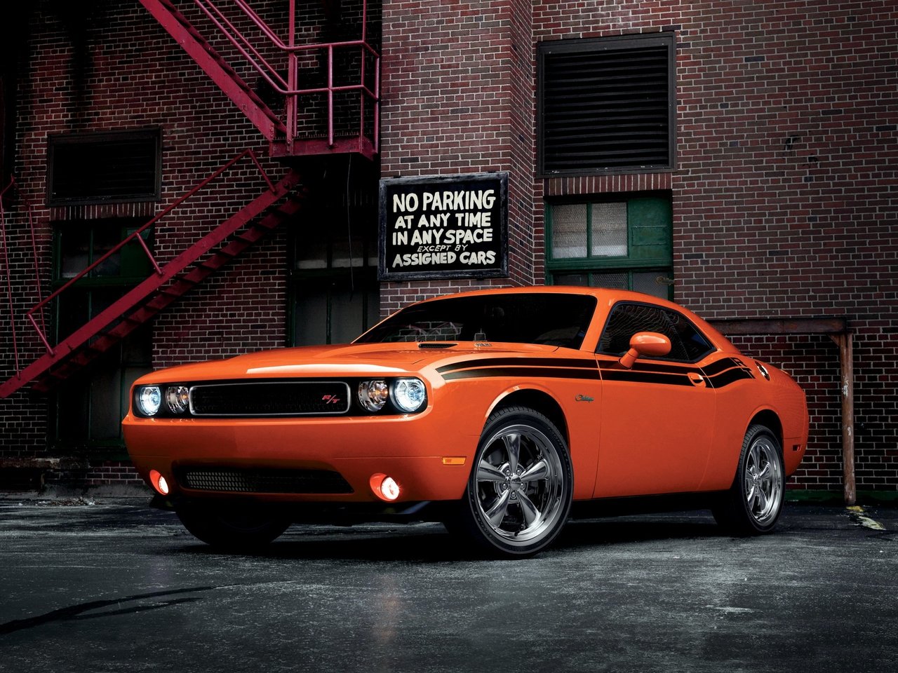 Dodge Challenger III Рестайлинг купе, 2010–2014