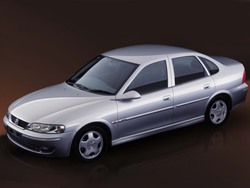 Holden Vectra I седан, 1998–2001