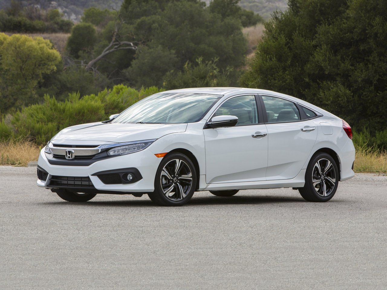 Honda Civic X седан, 2015–2021