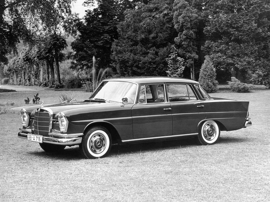 Mercedes-Benz W111 I седан, 1959–1971