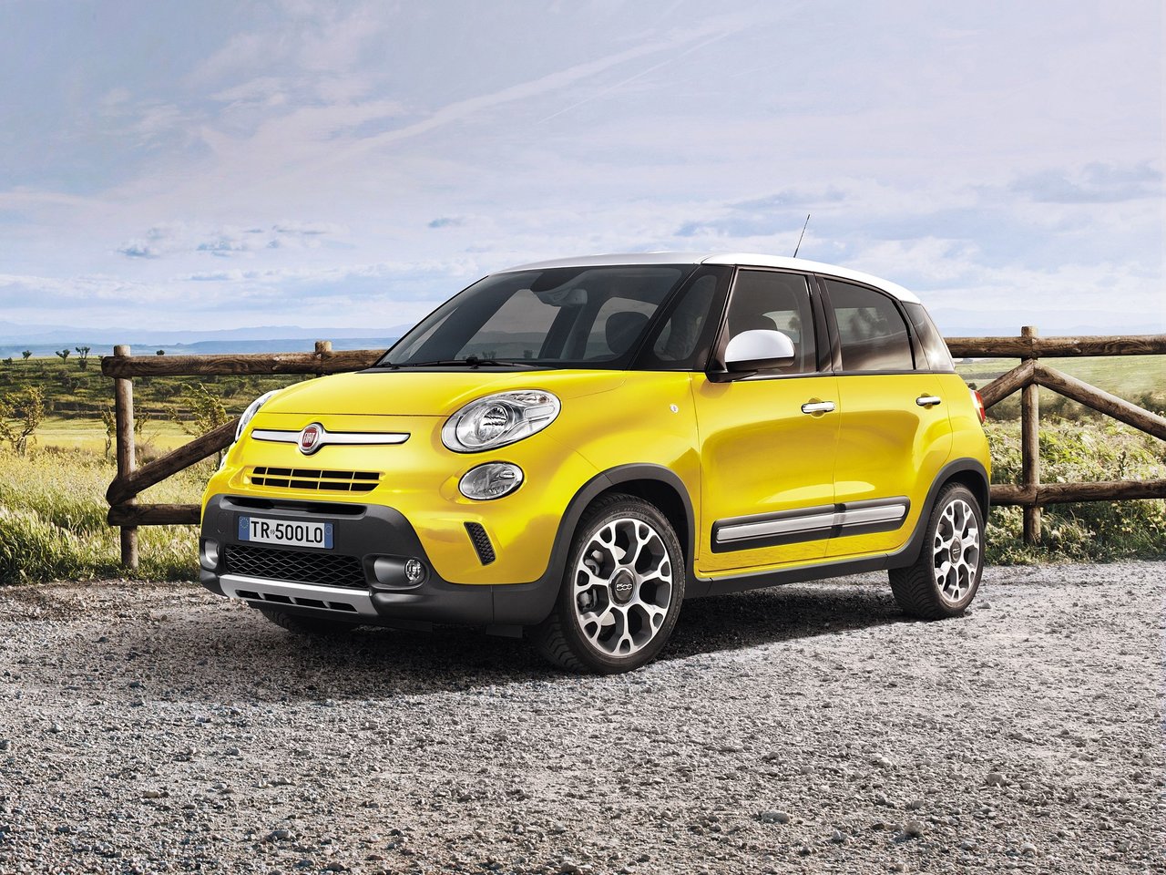 Fiat 500L I компактвэн trekking, 2012–2017