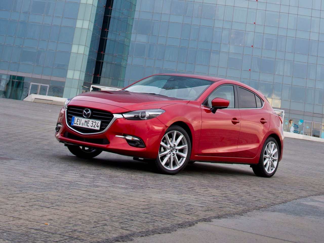 Mazda 3 III (BM) Рестайлинг хэтчбек 5 дв., 2016–2019