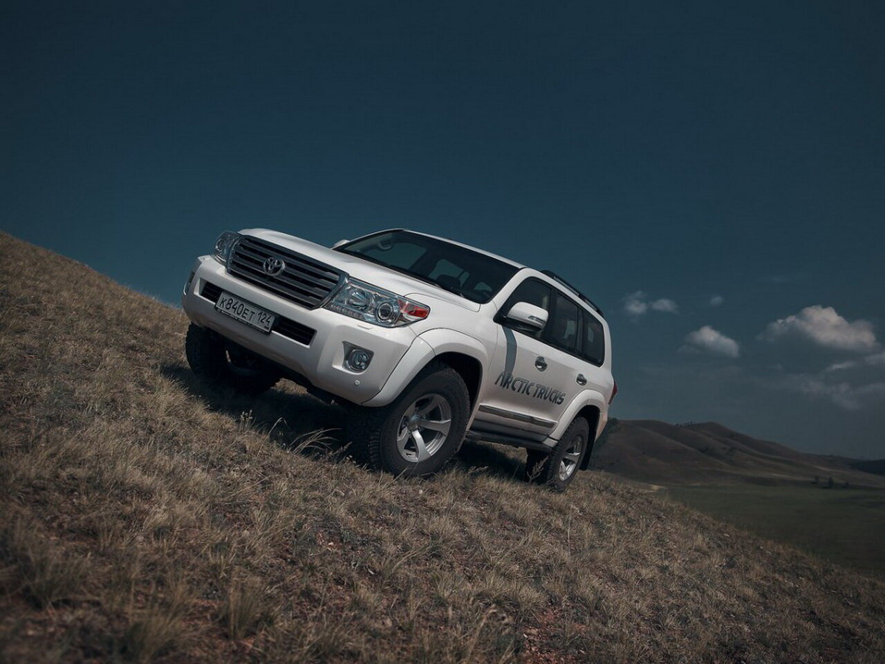 Toyota Land Cruiser 200 Series Рестайлинг 1 внедорожник 5 дв. arctic trucks, 2012–2015