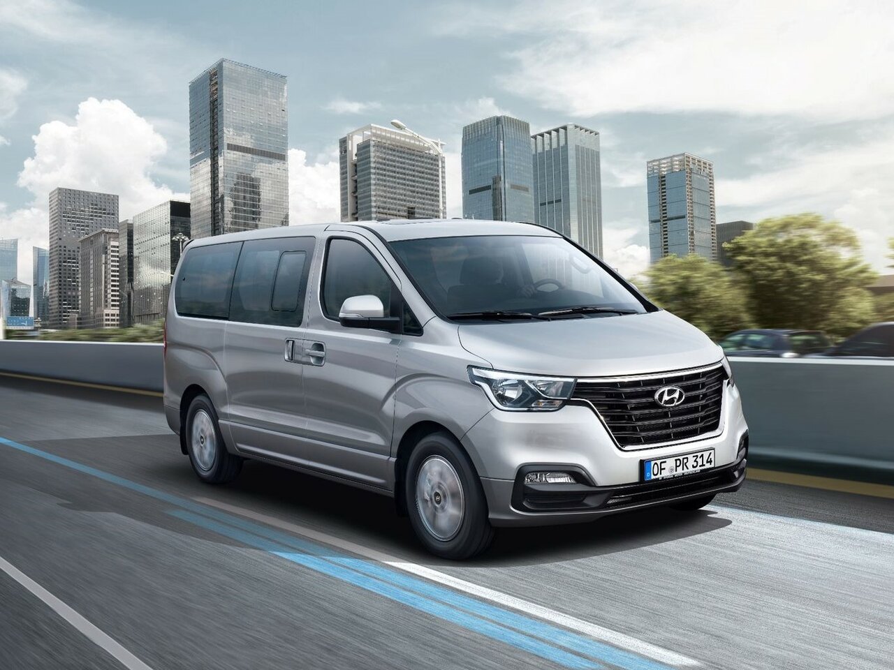 Hyundai H-1 II Рестайлинг 2 минивэн, 2017–2021