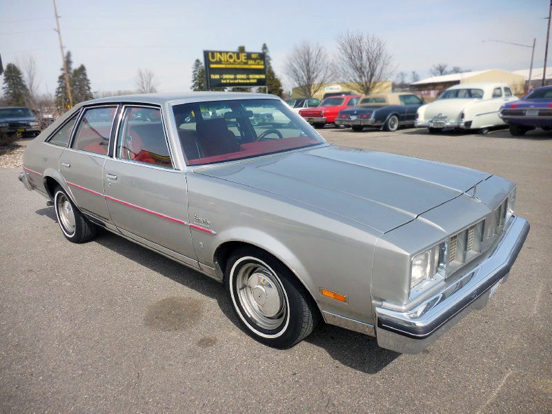 Oldsmobile Cutlass V фастбек, 1978–1988