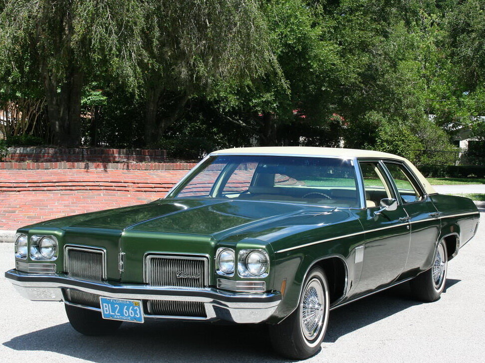 Oldsmobile Eighty-Eight VII седан, 1971–1976