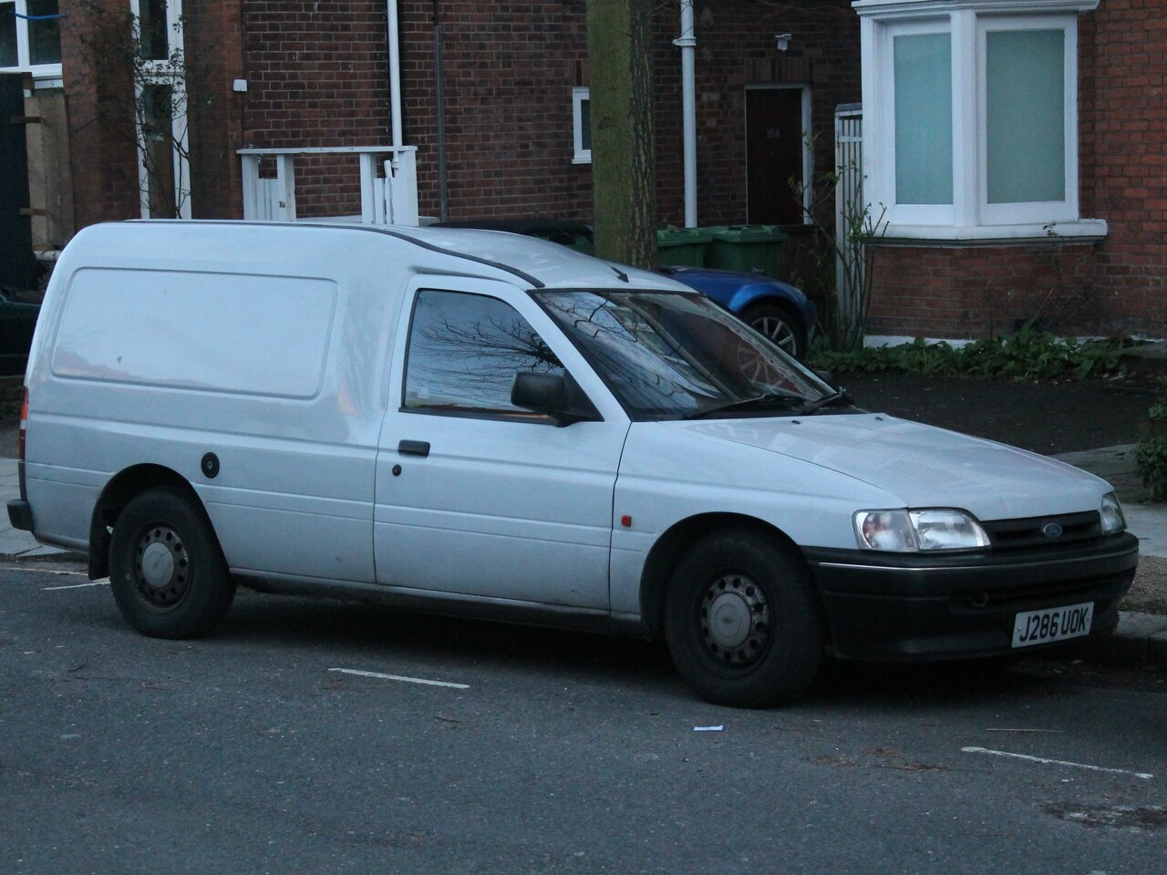 Ford Escort V фургон, 1990–1992