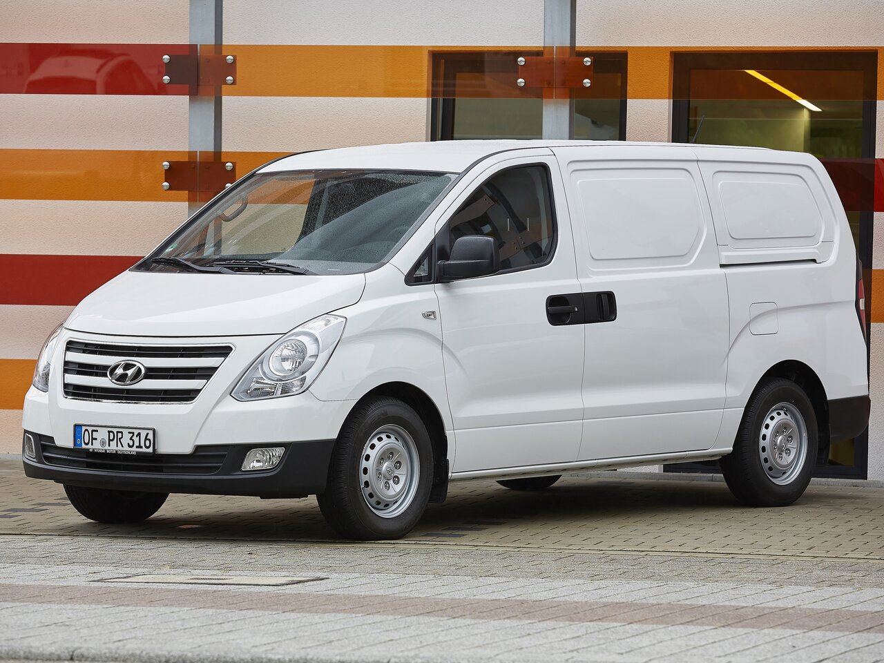 Hyundai H-1 II Рестайлинг фургон, 2015–2018