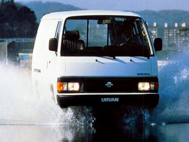 Nissan Urvan III (E24) фургон, 1986–2001