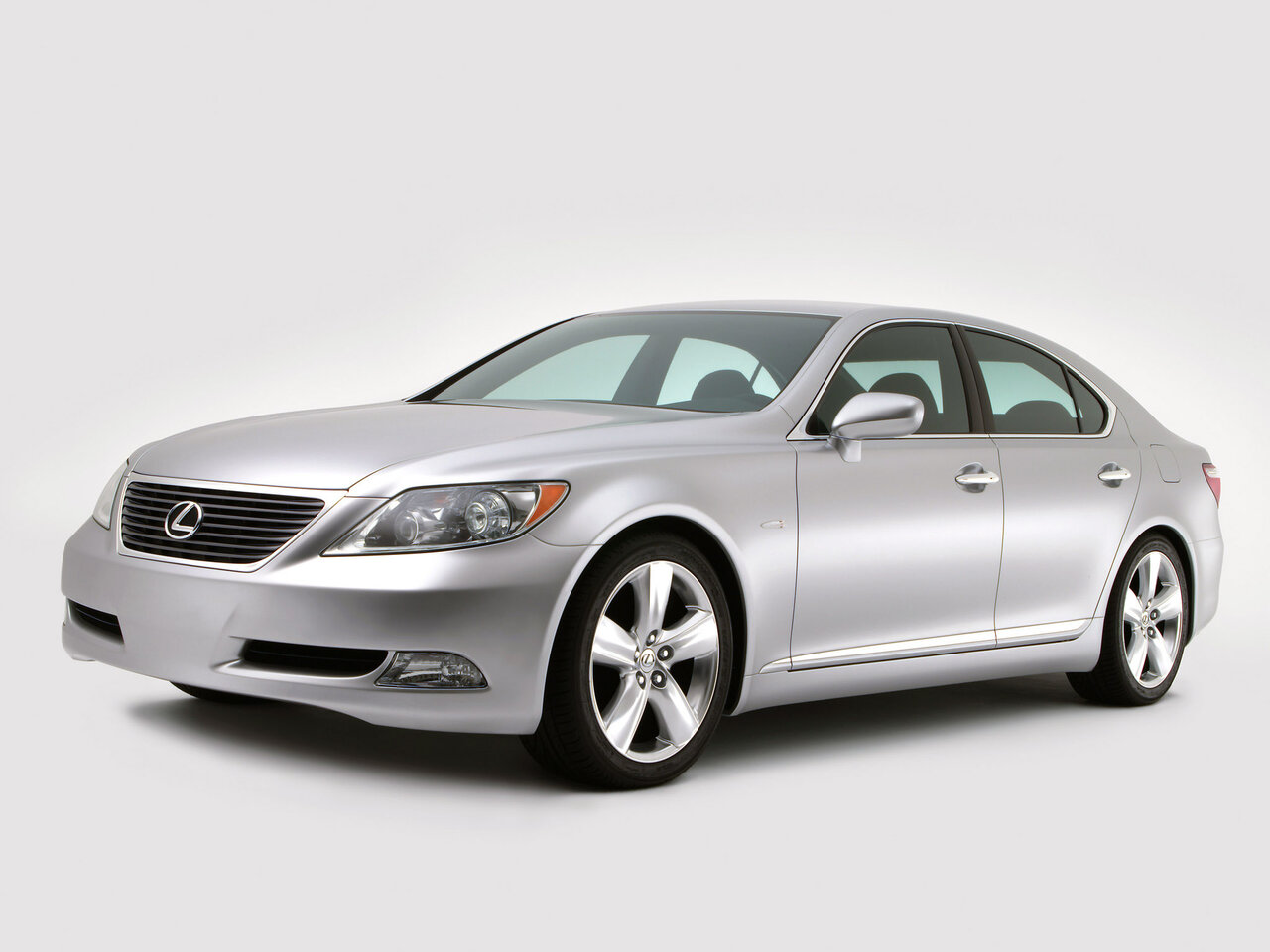 Lexus LS IV седан, 2006–2009