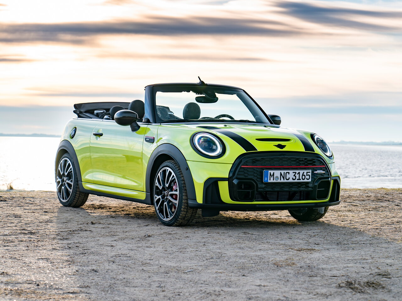 Mini Cabrio III Рестайлинг 2 кабриолет jcw, 2021–н.в.