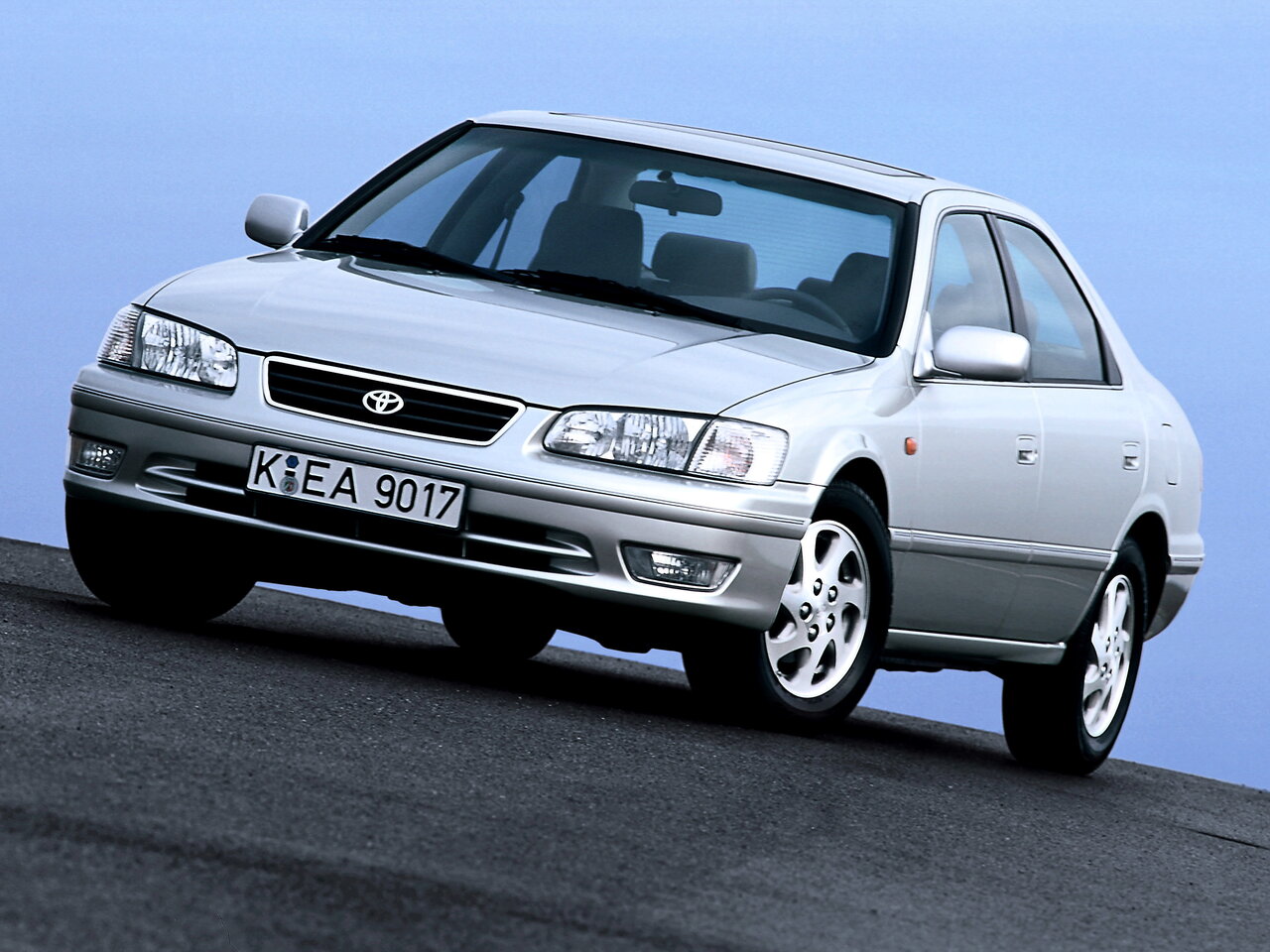 Toyota Camry IV (XV20) Рестайлинг седан, 1999–2002