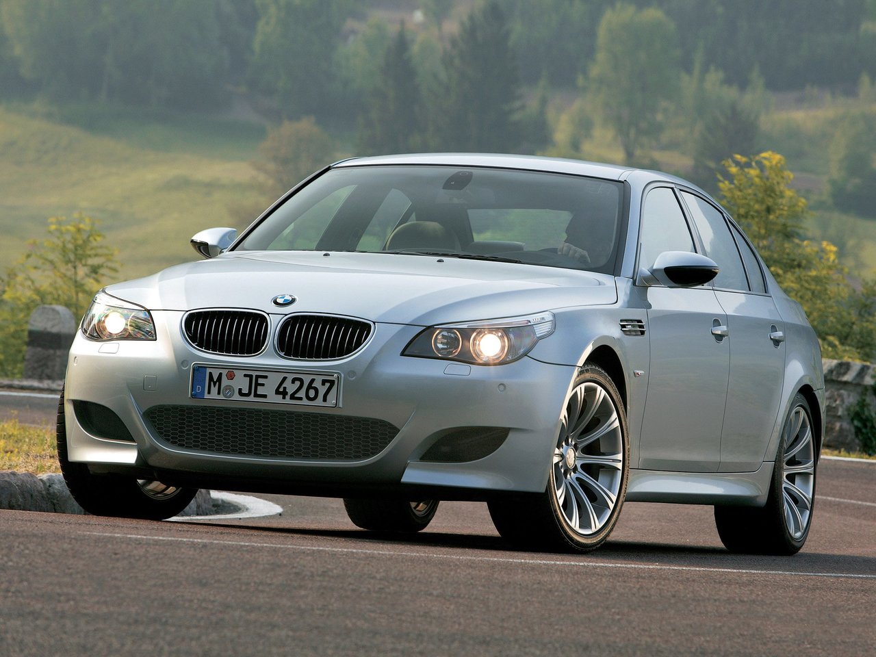 BMW M5 IV (E60/E61) седан, 2004–2010