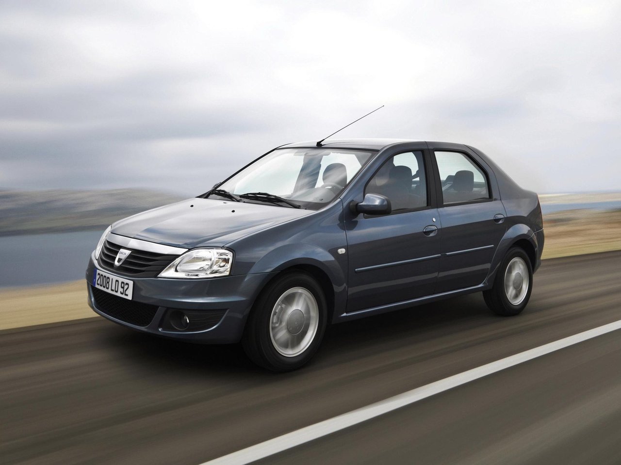 Dacia Logan I седан, 2004–2012