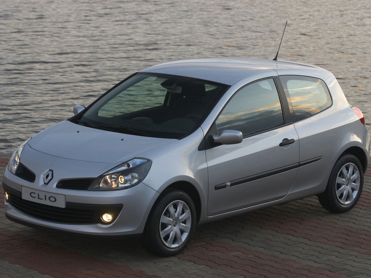 Renault Clio III хэтчбек 3 дв., 2005–2009
