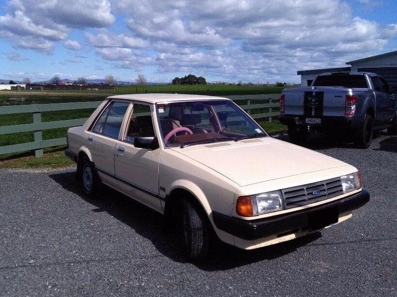 Ford Laser I седан, 1981–1985