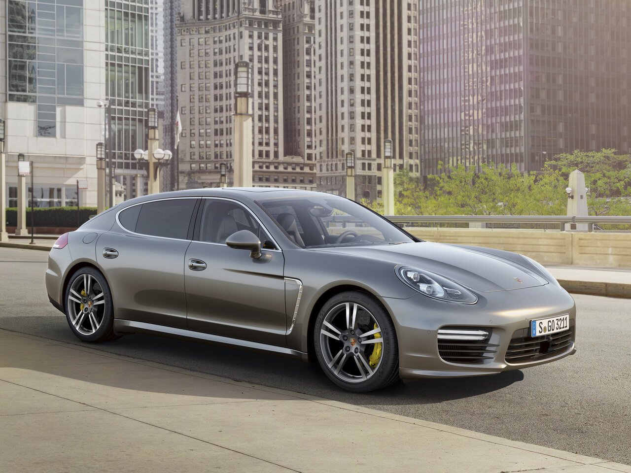 Porsche Panamera I Рестайлинг лифтбек executive, 2013–2016