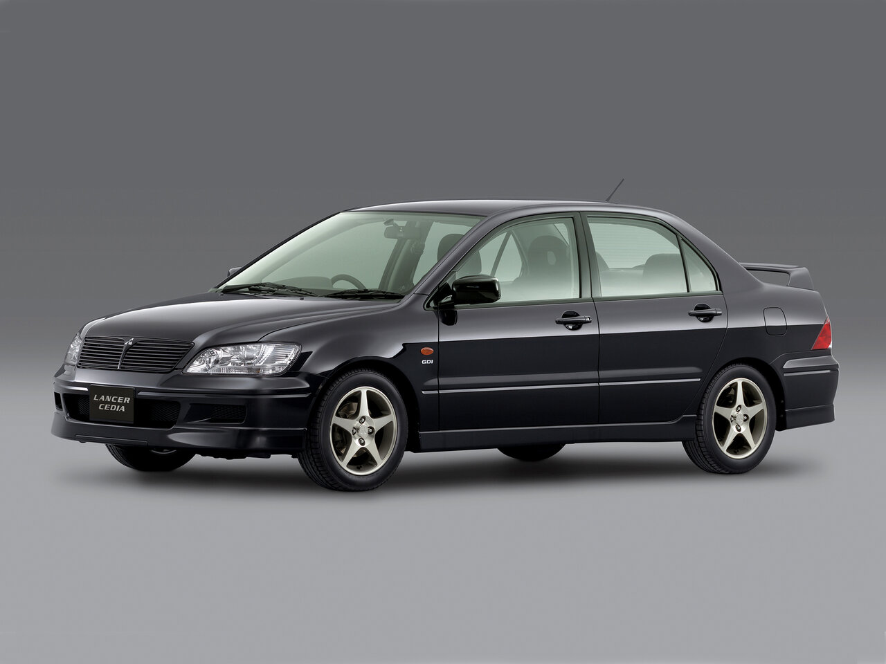 Mitsubishi Lancer IX седан cedia, 2000–2007