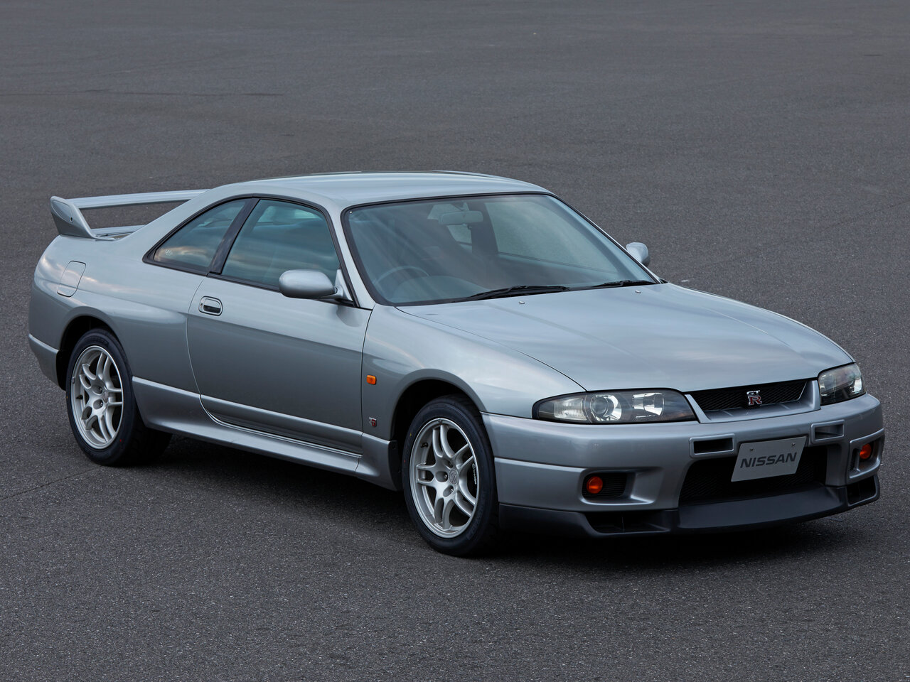 Nissan Skyline IX (R33) купе gt-r, 1993–1998