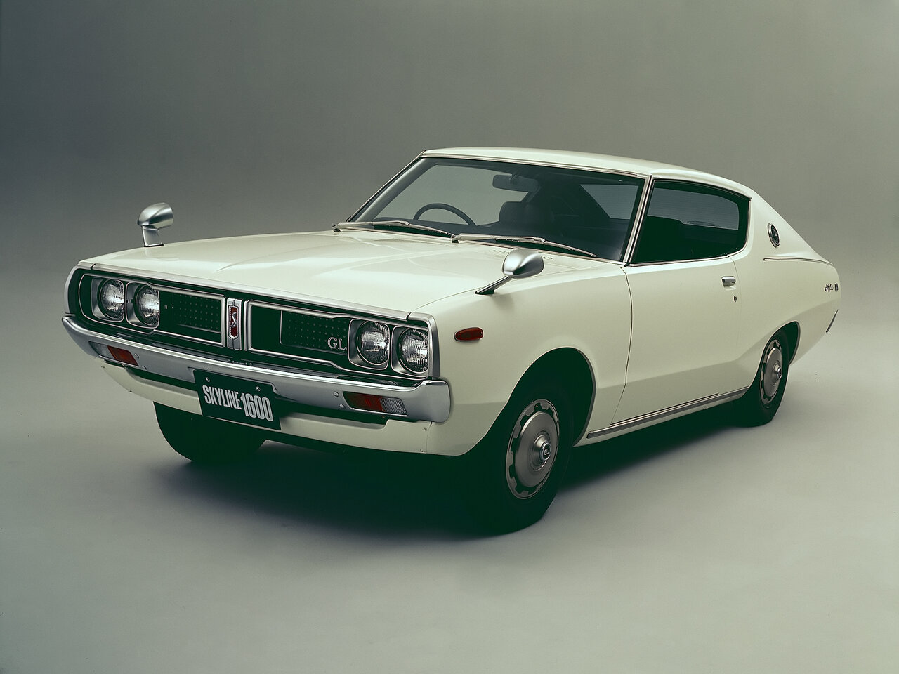 Nissan Skyline IV (C110) купе, 1972–1975