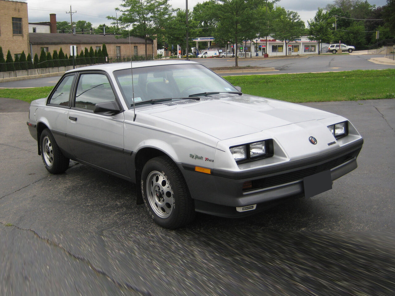 Buick Skyhawk II купе, 1981–1989