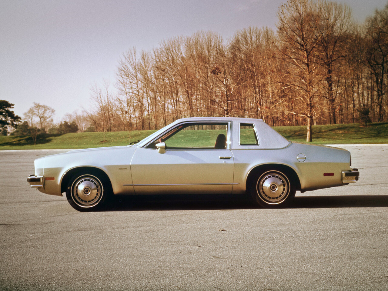 Chevrolet Monza I NA Market купе-хардтоп, 1975–1977