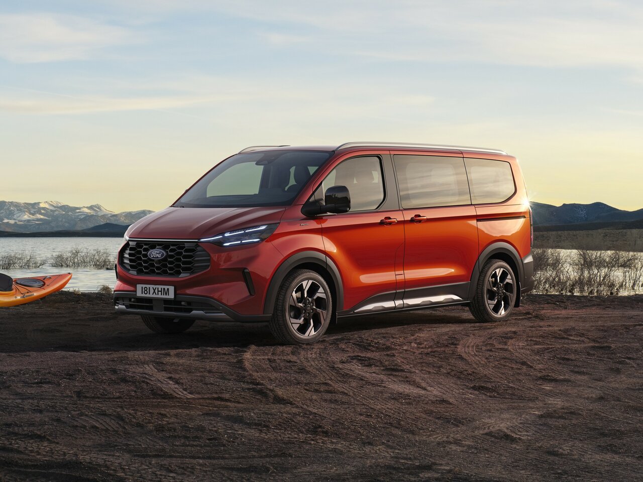 Ford Tourneo Custom II минивэн swb, 2023–н.в.