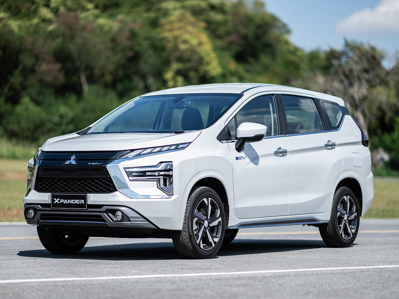 Mitsubishi Xpander I Рестайлинг внедорожник 5 дв., 2021–н.в.