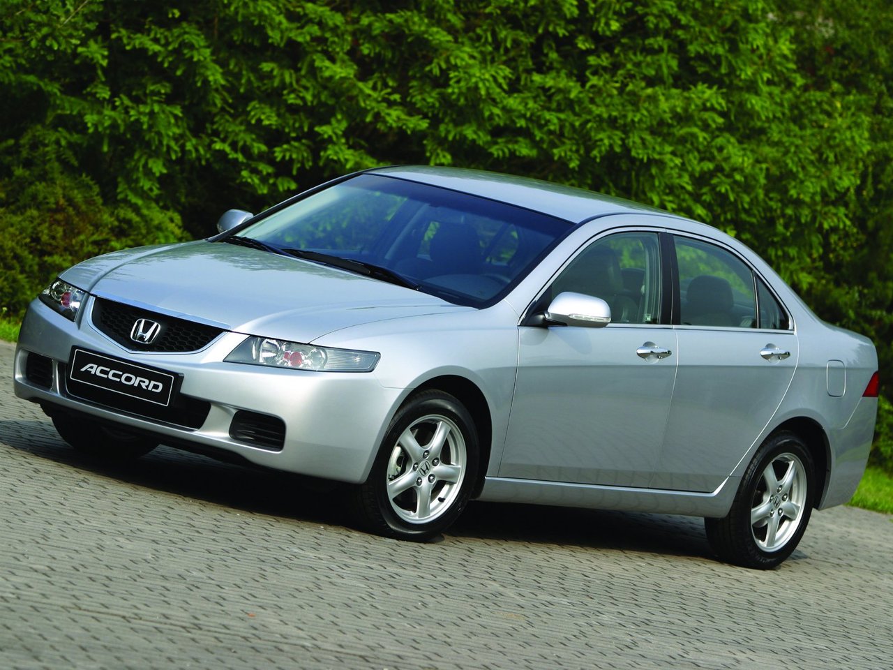 Honda Accord VII седан, 2002–2006