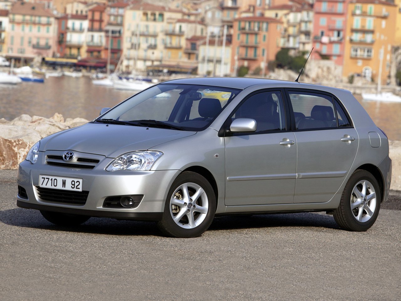 Toyota Corolla IX (E120, E130) Рестайлинг хэтчбек 5 дв., 2003–2007